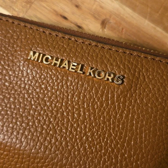 Michael Kors wallet - Picture 4 of 7